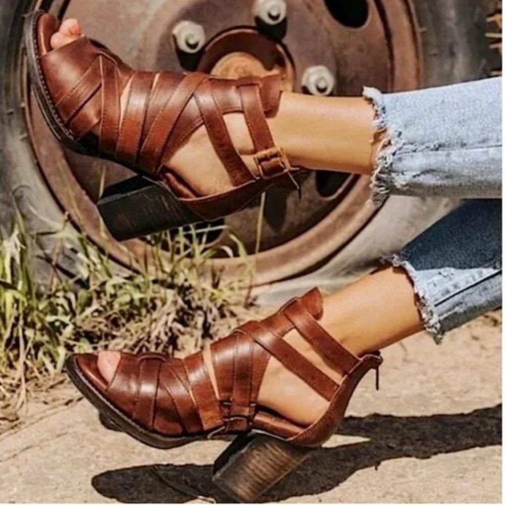 NWT Freebird by Steven Claw strappy block heel distressed brown leather sandals - Picture 2 of 15